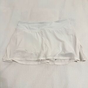 Play Off The Pleats Skirt in White - Lululemon (8)